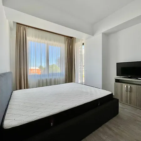 Summerland * Mamaia